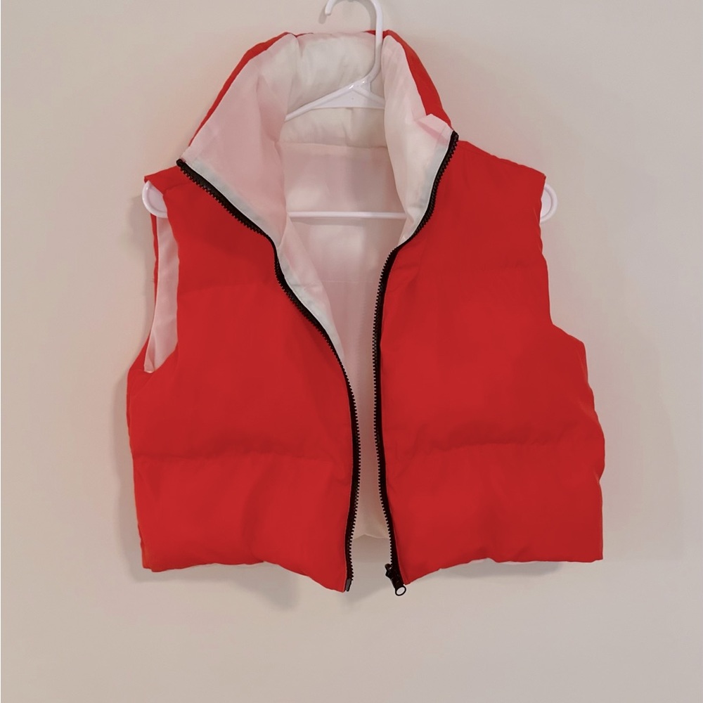 Reversible orange/white crop vest